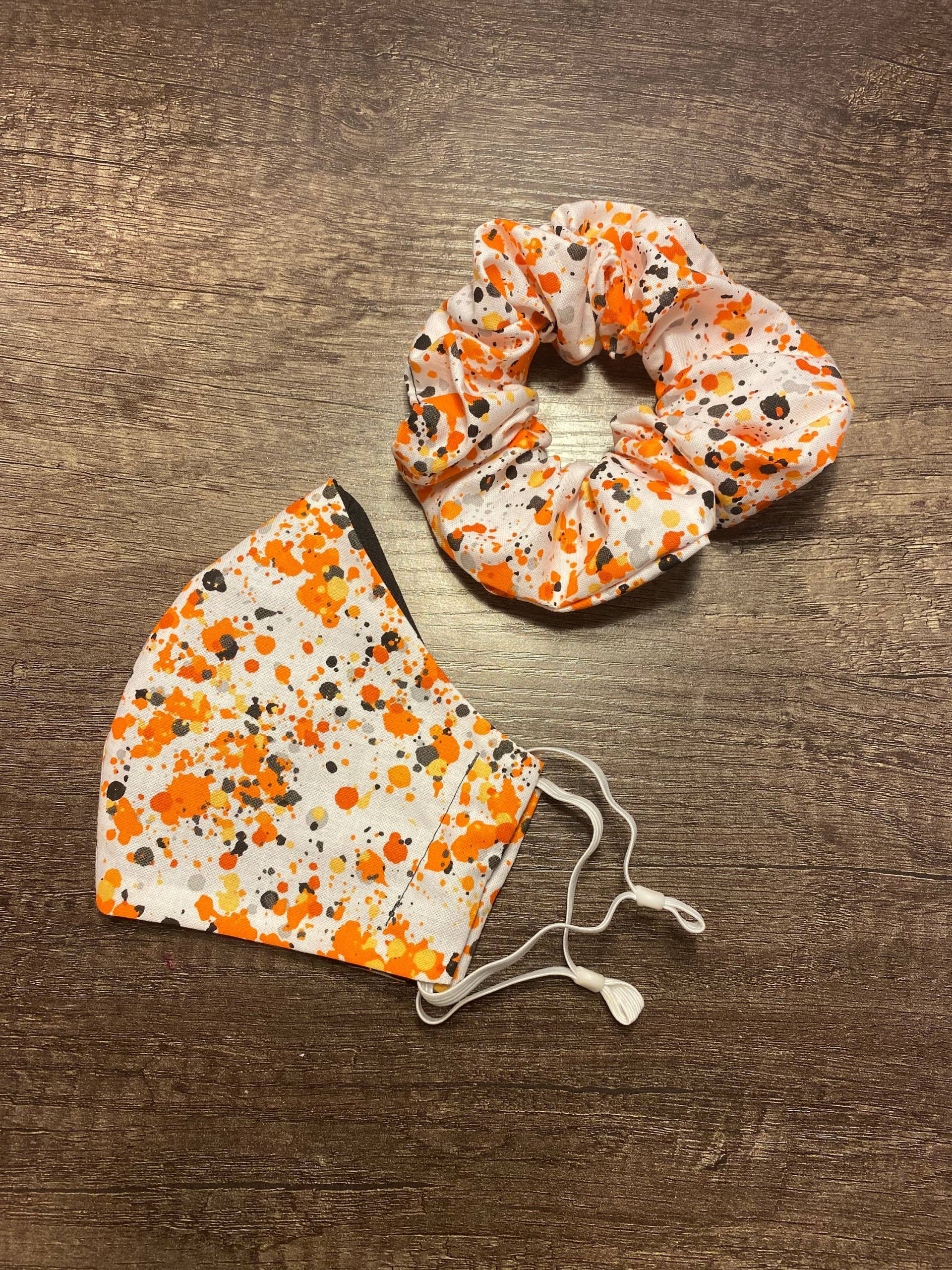 Verstellbare Halloween Gesichtsmaske Und Scrunchie Set, Splatter von DarnCuteDesignsCo