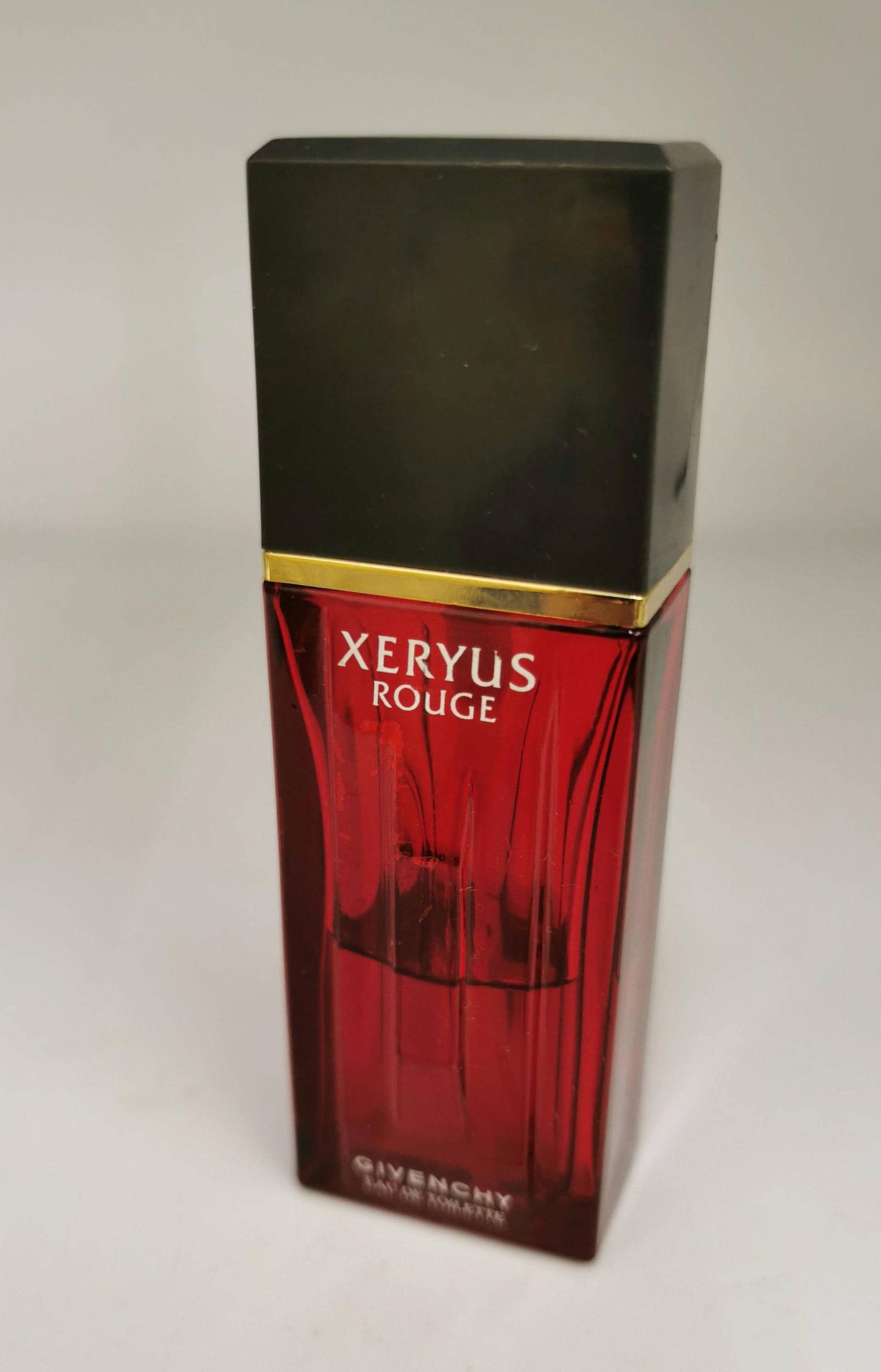 Givenchy Xeryus Rouge Paris Eau De Toilette 25 Ml Gebraucht Verpackung Nicht Vorhanden, Füllstand Ca 40 % von Dekofisch