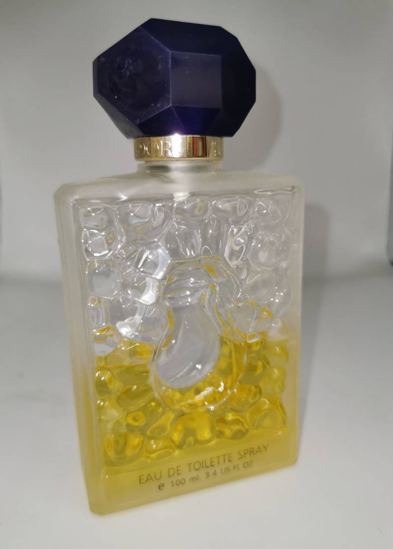 Salvador Dali Eau De Toilette 100 Ml Gebraucht Verpackung Nicht Vorhanden, Füllstand Ca 40 % Fundstück Von 1991 von Dekofisch