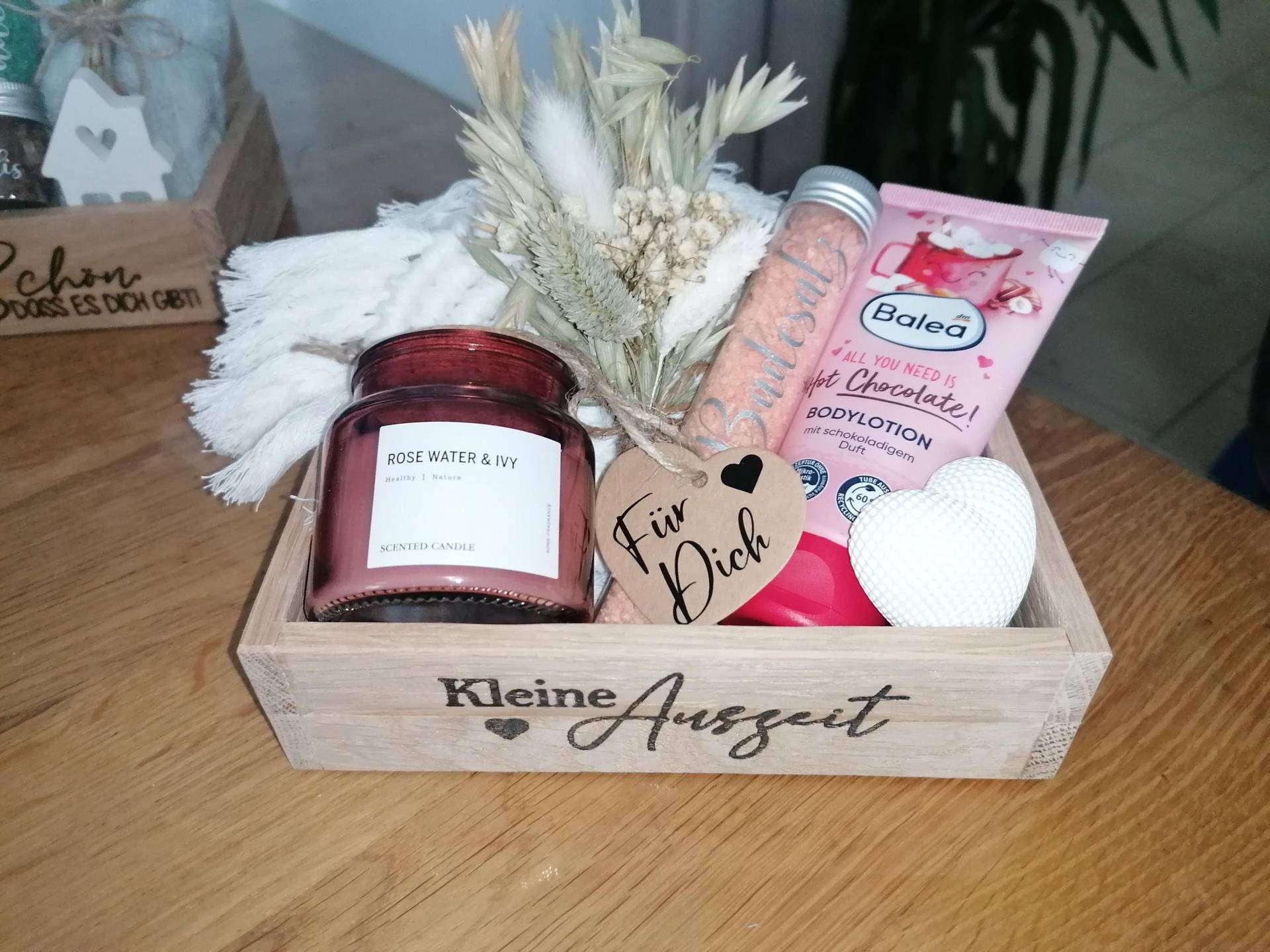 Geschenkebox Kleine Auszeit Für Frauen Mama Oma Etc von DekoundTrend