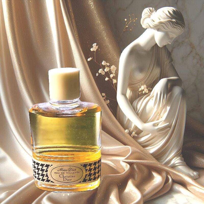 Miss Dior | Eau De Toilette 10Ml Splash |1960S Christian Parfum von DerAusstatter