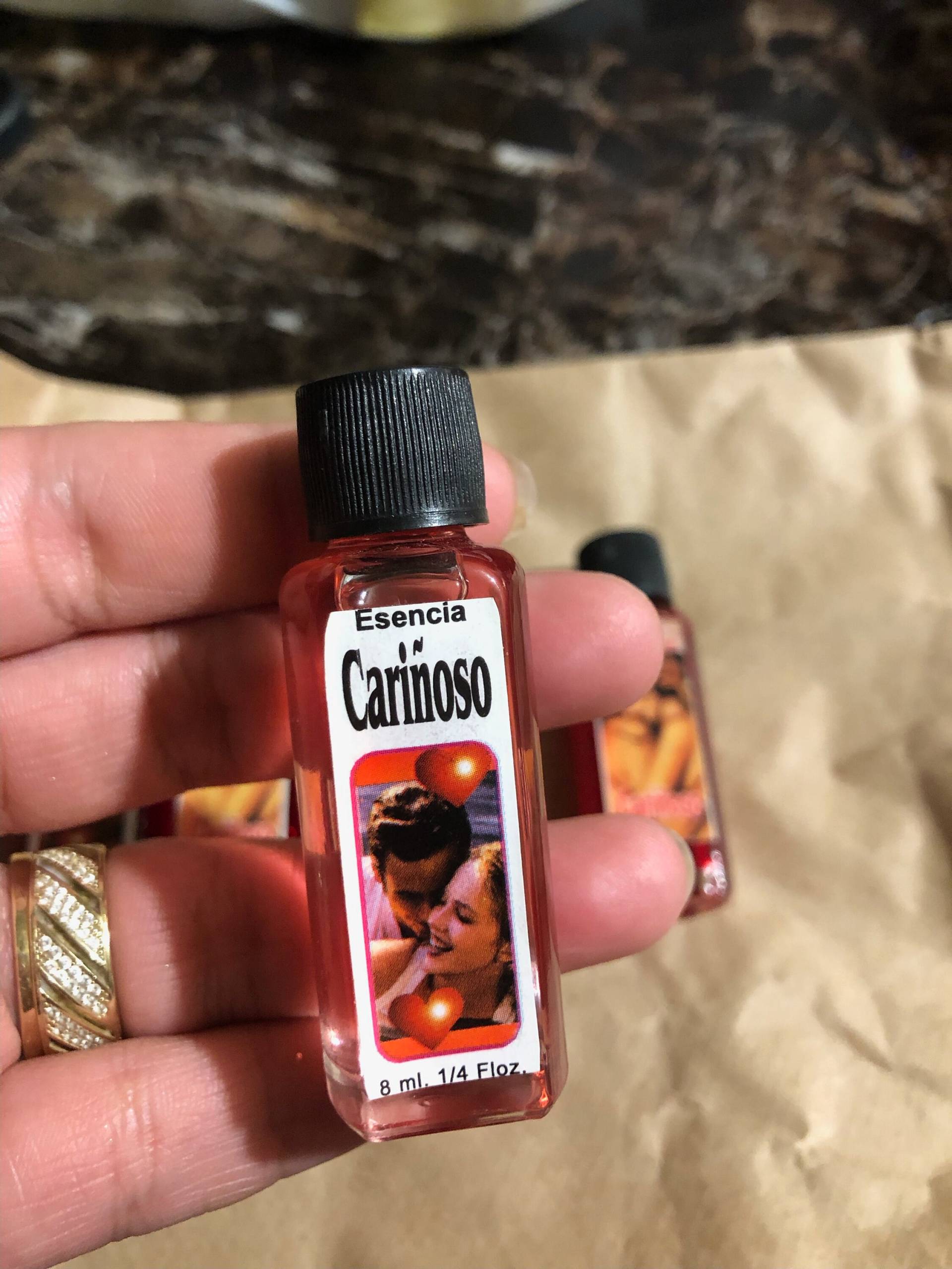 Carinoso - Lovey Dovey Essence von DevocionSantaMuerte