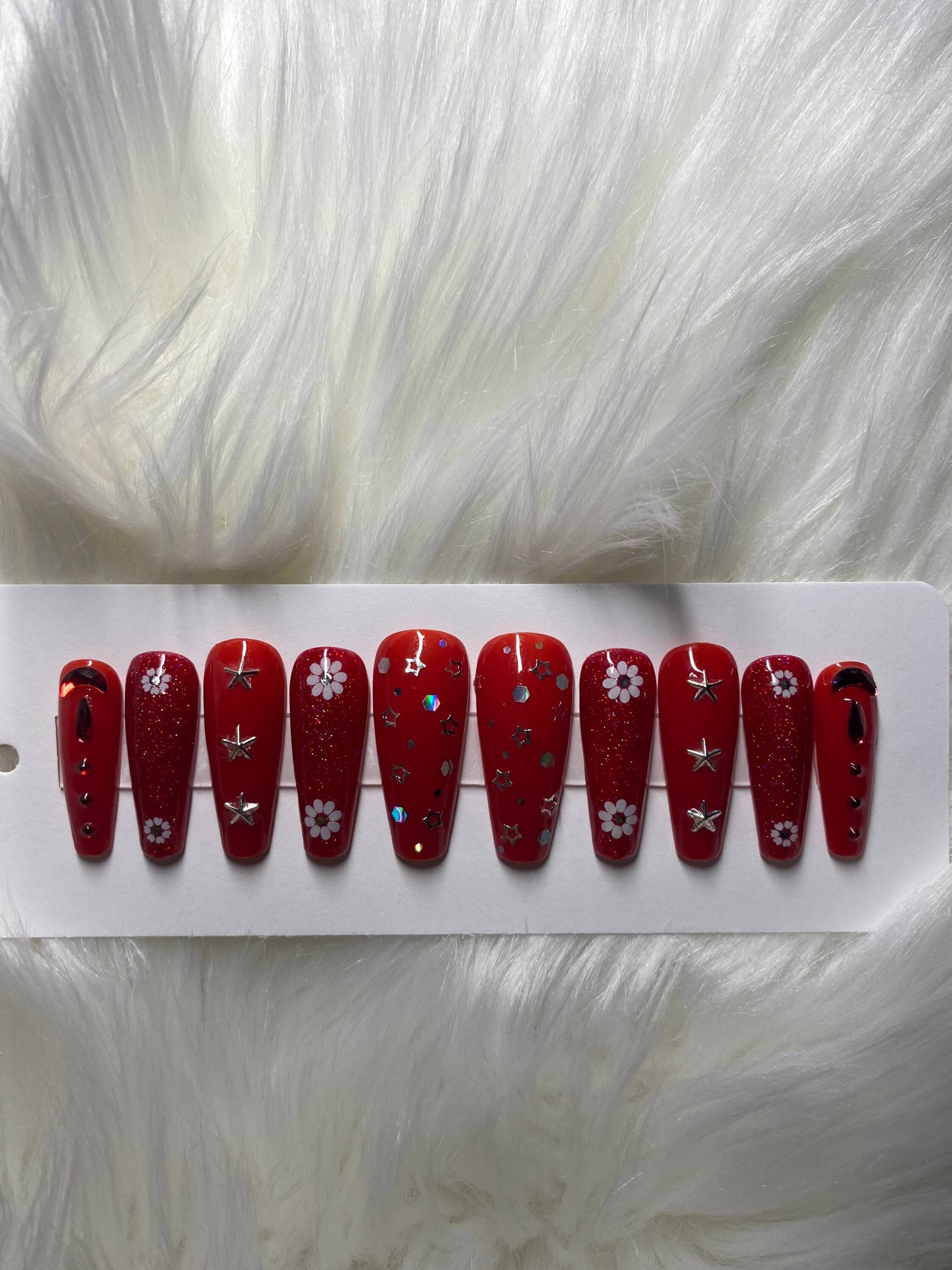 Red Press On Nails von Dianailstudio