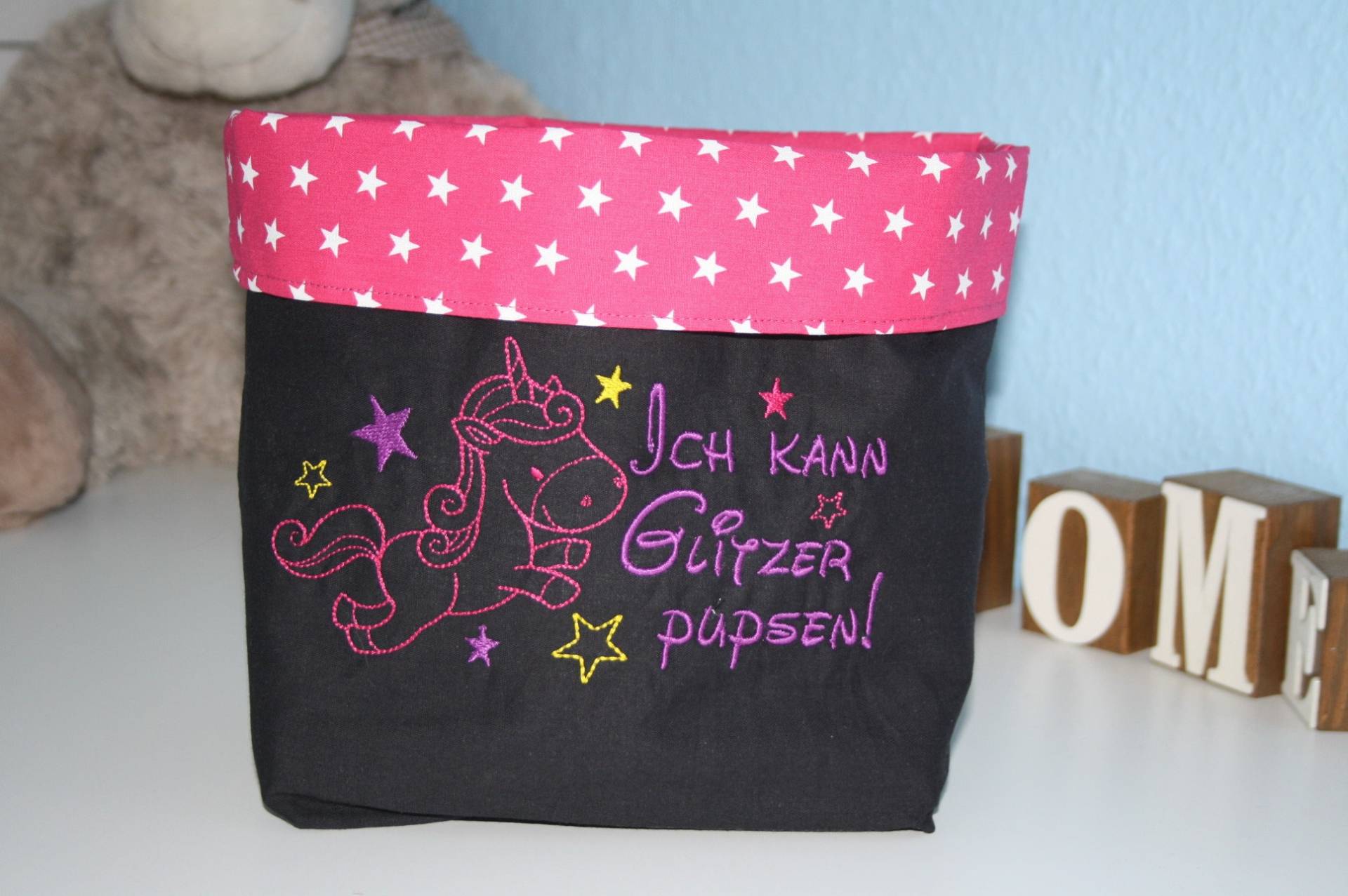 Utensilo Rot Rosa Einhorn Schwarz Pink W704 von DieWichtelstickerei