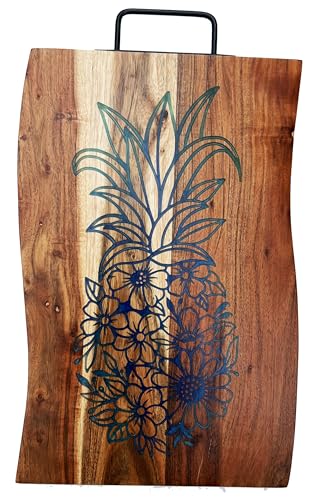 Einzigartiges, handgefertigtes Epoxidharz-Inlay, Massivholz, Servierbrett/Schneidebrett, Geschenk, bunte Ananas (45,7 x 29,2 x 2,5 cm) von Distinctive Designs Specialty Gifts