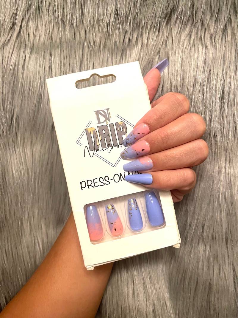 Blau-Lavendel Rosa Ombre Press-On Maniküre von DripNailroom