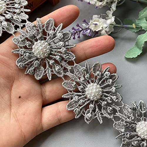 Perle Blume Organza Stickerei Stoff Spitze Patch Trim Band - Elegante 3D-Perlen Blumenapplikation für Hochzeitskleid oder DIY-Kleidungsprojekte (Color : Grey) von EBRICON