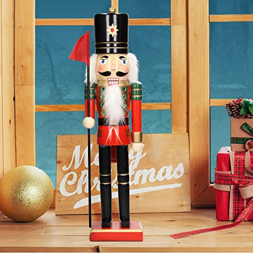 ECD Germany Nussknacker Figur Soldat 38cm mit schwarzer Hut, Fahne, aus Holz, Unikat, handbemalt, Weihnachten Holzfigur Puppet Marionette Ornament Traditioneller Nussbrecher Weihnachtsdeko Deko Statue von ECD Germany