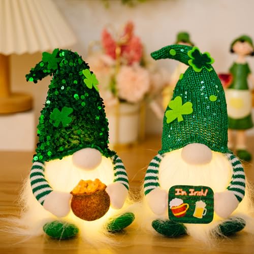 ENLACE 2 Stück St. Patrick's Day Wichtel mit Licht, Irischer Wichtel Frühling Deko, Pailletten Kleeblatt Zwerg Plüsch Puppe für Kinder Jungen Mädchen, Batterien Nicht enthalten von ENLACE