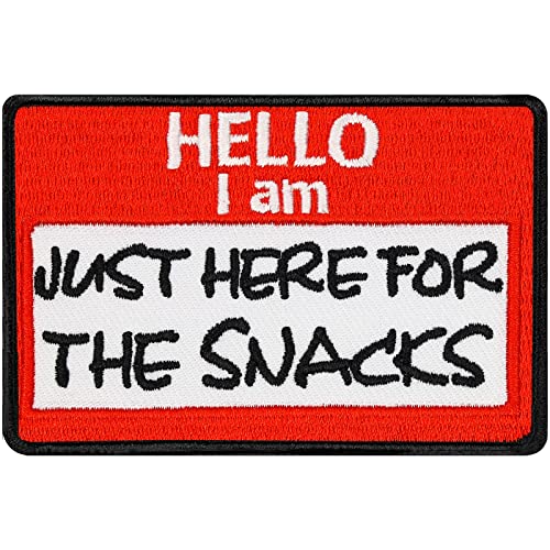 Hello I am Patch "Hello I am just here for the snacks" Aufnäher Aufbügler lustiger Patch zum annähen/aufbügeln | Hello my name is Sticker Namensschild Bügelbild für alle Stoffe | 75x50mm von EXPRESS-STICKEREI