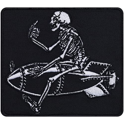 Mittelfinger Aufnäher "Skelett auf Rakete" Aufbügler Jeans Flicken lustiges Bügelbild Rocker Heavy Metal Biker Patch zum annähen/aufbügeln | Applikation für alle Stoffe | 90x80mm von EXPRESS-STICKEREI