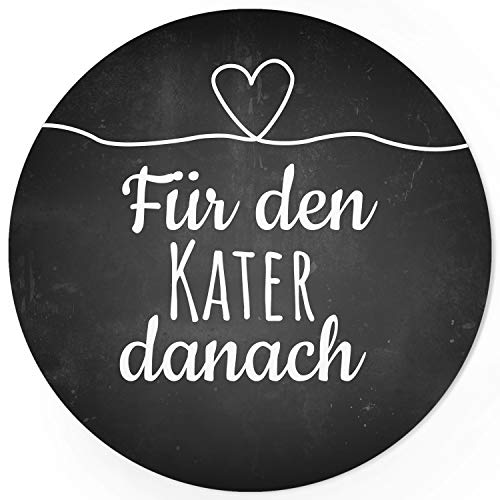 24 runde Design Etiketten - Für den Kater danach - Aufkleber für Gastgeschenke - Motiv: Tafel-Look mit Herz von Einladungskarten Manufaktur Hamburg