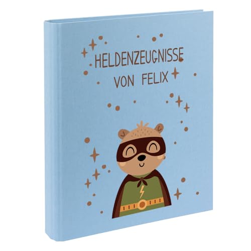 Zeugnismappe mit Namen personalisiert aus Leinen Schulkind Geschenk zur Einschulung Motiv Superheld (Hellblau, Bär) von Elefantasie