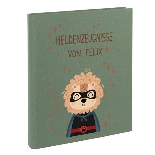 Zeugnismappe mit Namen personalisiert aus Leinen Schulkind Geschenk zur Einschulung Motiv Superheld (Salbei, Löwe) von Elefantasie