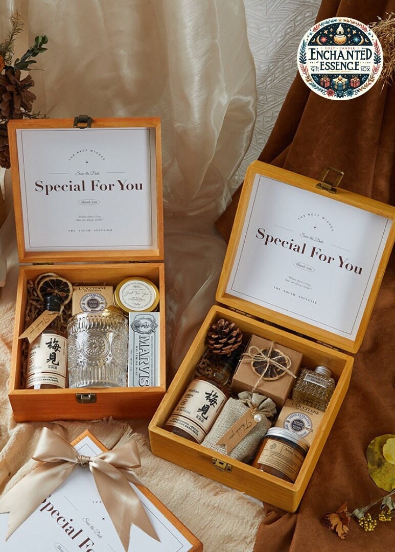 Brautjungfer Geschenkbox Aus Holz | Aromatherapie-Spa-Bad Entspannung Hochzeitstag Für Ihr Rustikales Zuhause Handgefertigter Korb Selfcare Seife & von EnchantedEssenceInc