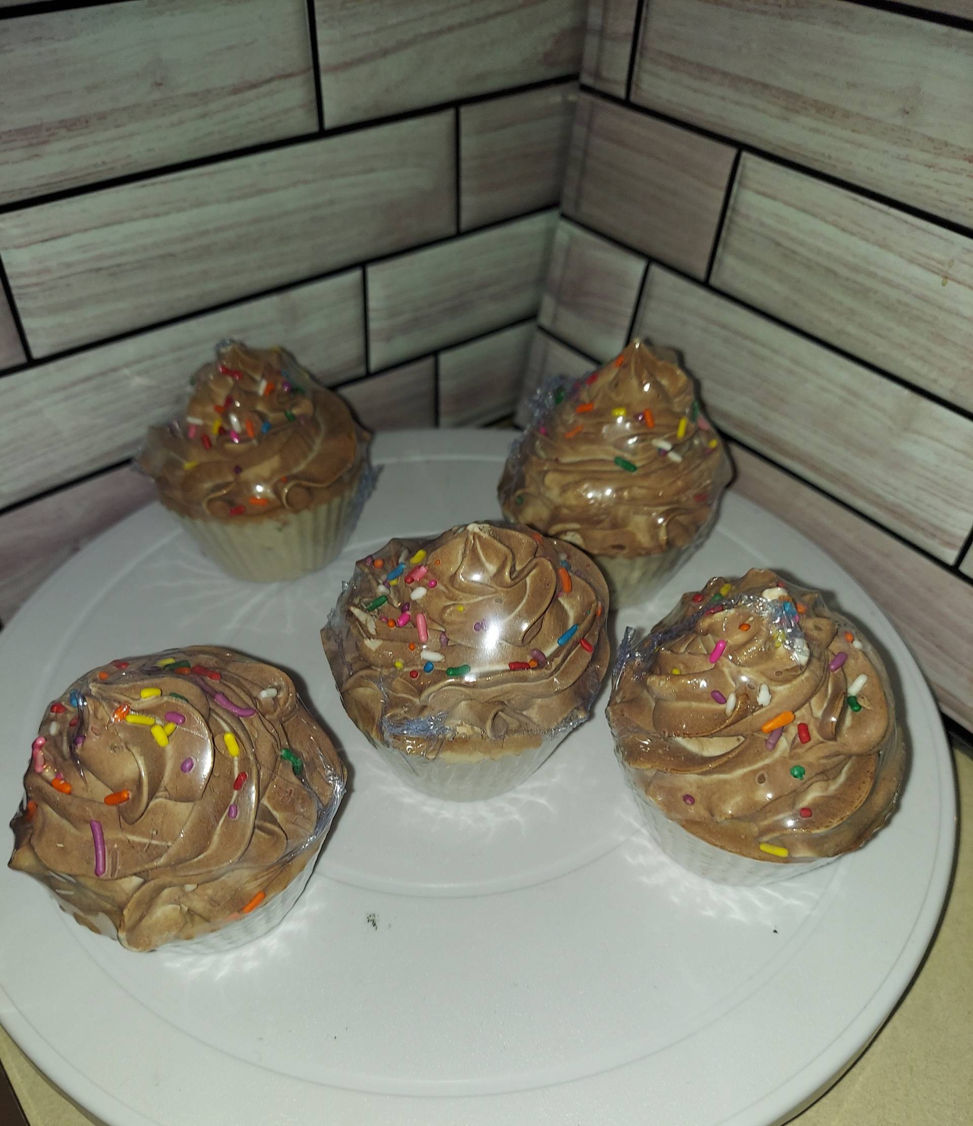 Cupcake Seife, Handwerksseife, Seifenkost, Dessertseife von Eviessweettreats