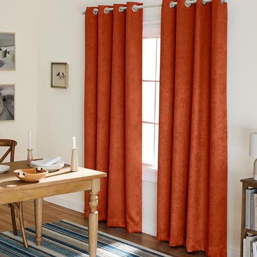 TOWN & COUNTRY EVERYDAY Exclusive Home Curtains Vorhänge aus Satinstoff mit Oxford-Textur, Thermisch, mit Ösenöffnungen Oben, für Fenster, abdunkelnd, Polyester, Mecca Orange, 52x84 von TOWN & COUNTRY EVERYDAY