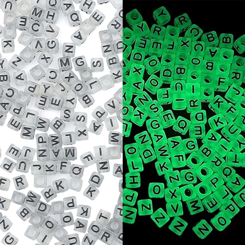 600 Stück 6 mm leuchtende Alphabet-Perlen, Würfel, leuchtende Buchstabenperlen, gemischte Alphabet-Perlen, quadratische Alphabet-Perlen, lose Abstandshalter, Perlen für Bastelarbeiten, von FSSTUD