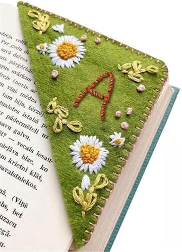 Personalisiertes handgesticktes Ecklesezeichen mit 26 Buchstaben, handgefertigtes Lesezeichen mit dreieckiger Filzseite und genähter Ecke, einzigartiges süßes Lesezeichen mit Blumenbuchstaben-Stickere von FVCTGHZ