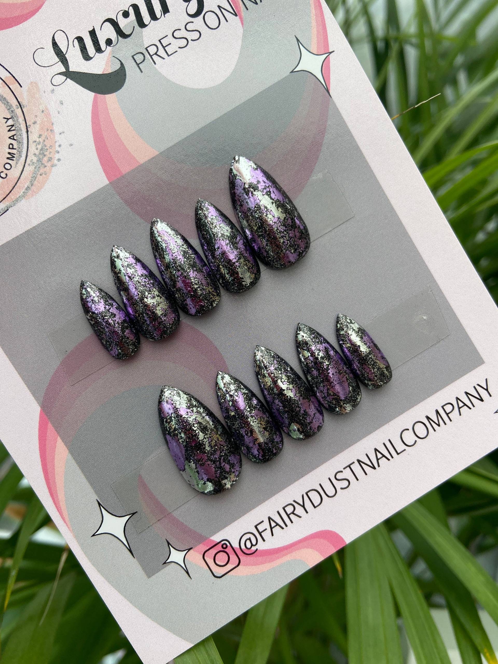 Glitter Schwarz Lila Und Silber Drücken Sie Auf Die Nägel | Gothic Halloween Kleben Falsche Künstliche Aufbügeln von Fairydustnailcompany