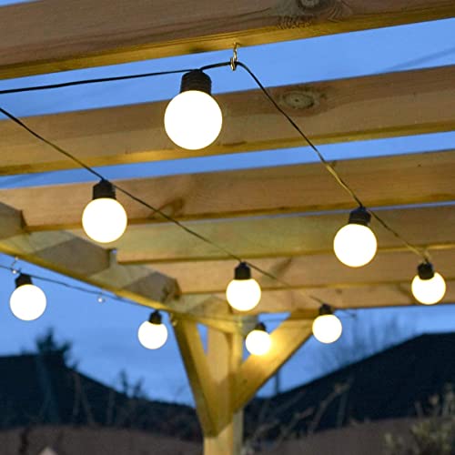 batteriebetriebene Outdoor Lichterkette – 10 bruchsichere LED Birnen – TIMER - 4,50m Beleuchtungslänge – verschiedene Ausführungen, von Festive Lights (mattierte Ballonbirnen) von Festive Lights