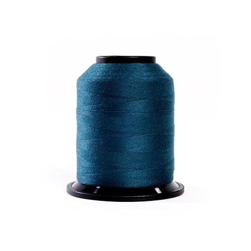 Finesse Faden, einfarbig, 100 % Polyester, 3-lagig, 50 W, Fadenkegel, 100 % Polyestergarn zum Quilten und Nähen (Denim, 914 m) von Finesse