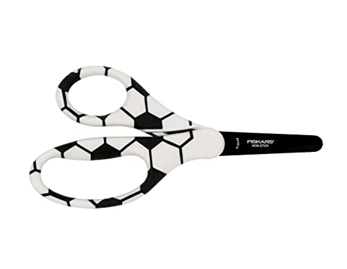 Fiskars Kinderschere mit Fußballmotiv, Ab 6 Jahren, Länge: 13 cm, Für Rechts- und Linkshänder, Rostfreie Stahl-Klinge/Kunststoff-Griffe, Weiß/Schwarz, 1023913 von Fiskars