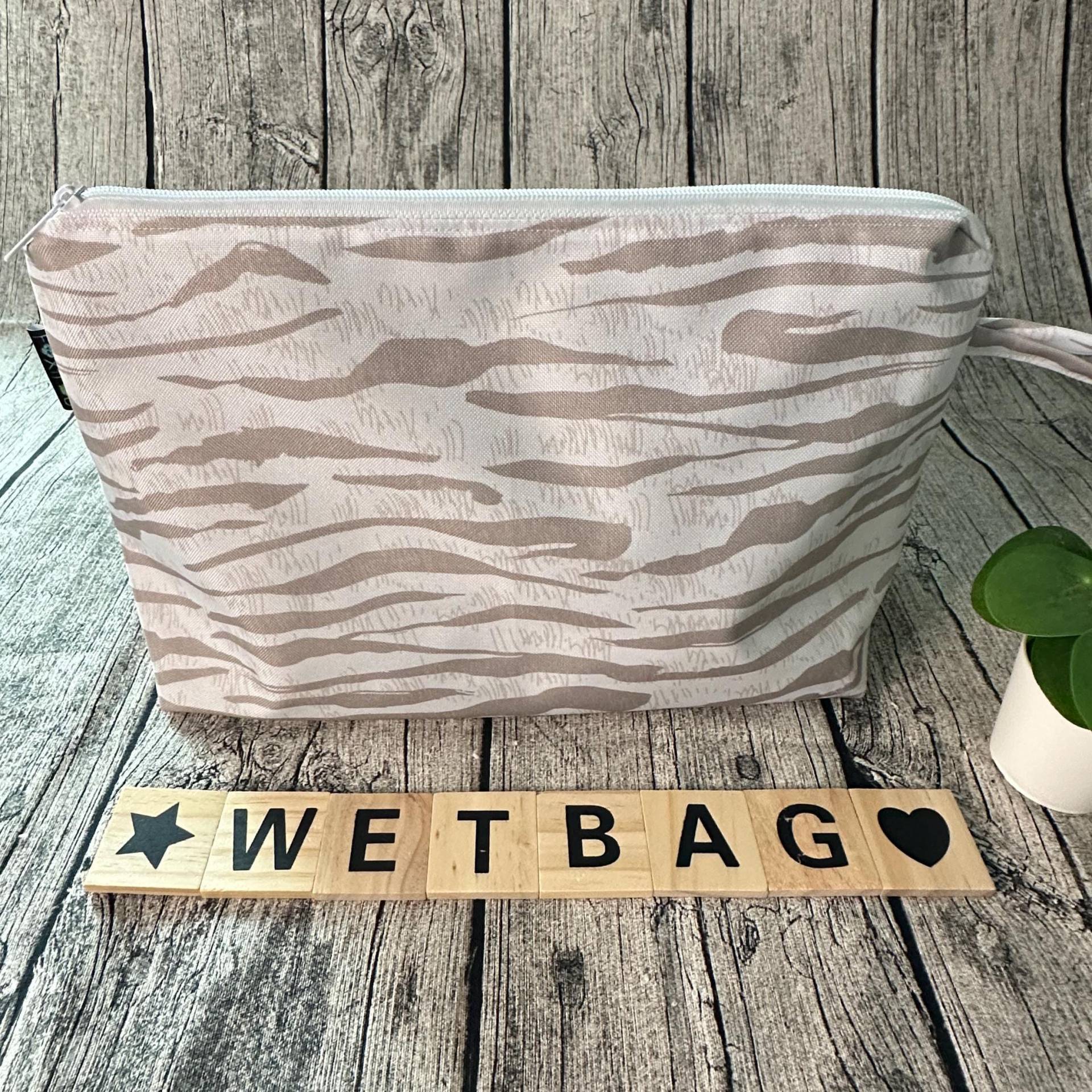 Wetbag Nasstasche Waschtasche Wechseltasche Wickeltasche Wechselkleidung Badetasche Schwimmtasche Kindergartenkind Kita Namensfeld Zebra von FoxFrogShop