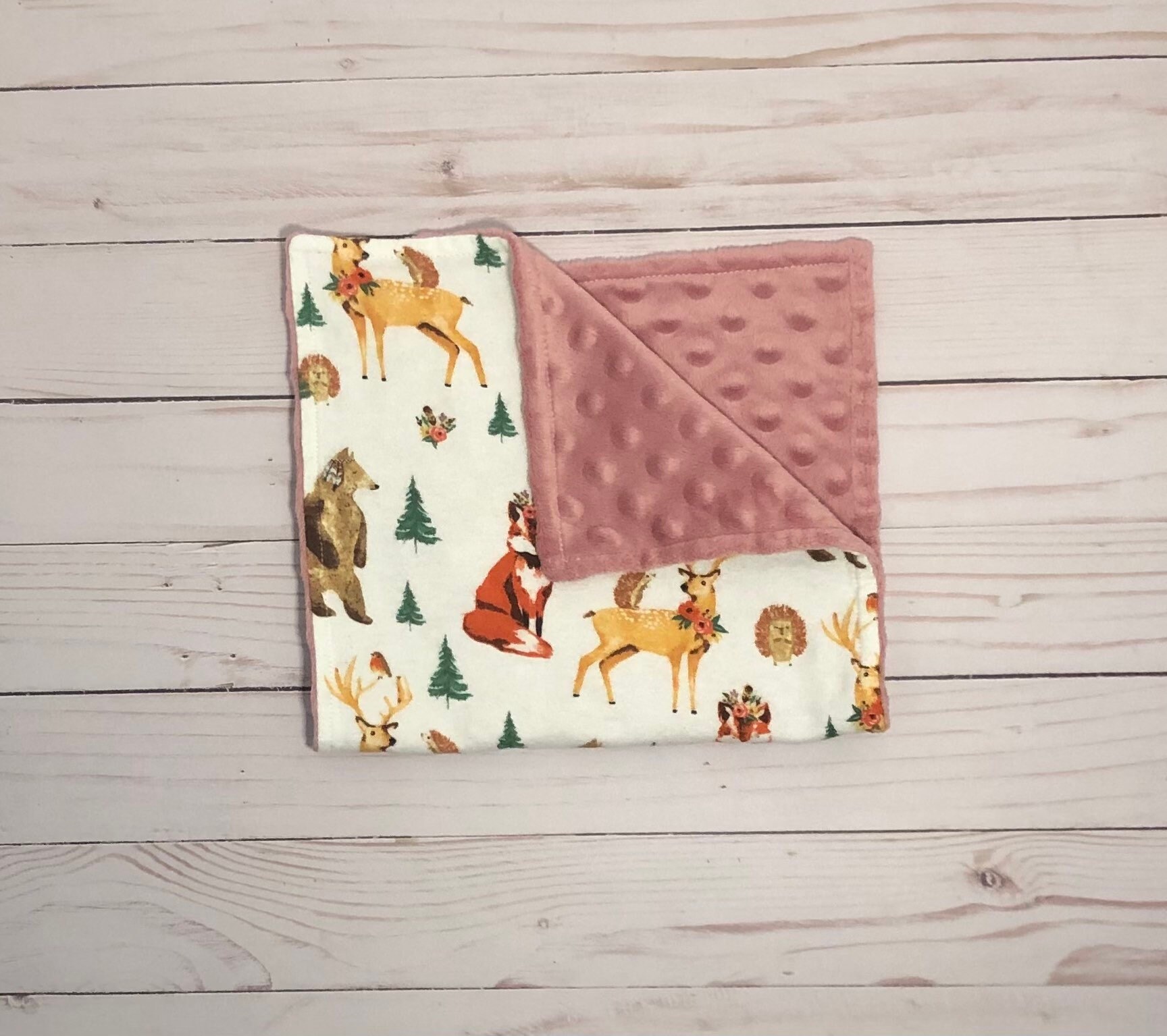 Baby Spucktuch Mit Rosa Minky Für Mädchen, Shower Oder Sprinkle Geschenk, Wickeltasche Essentials, Fuchs, Bären, Rehe von GainseyandCo