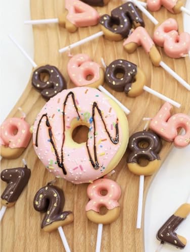 Zahl 8, braun • Geburtstagskerze in Form eines Donut-Kekses Donut - Kerze mit Glasurgusseffekt Rosa oder Schokolade von Generico