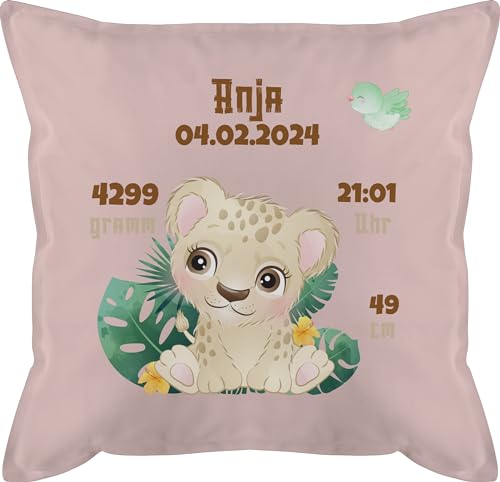 Kissen 50x50 - Zur Geburt - Geburtsgeschenk Löwin Datum Gewicht Uhrzeit Größe - 50 x 50 cm - Hellrosa - namenskissen Baby Neugeborene Geschenke personalisierte neugeborenen personalisiertes von Geschenk mit Namen personalisiert by Shirtracer