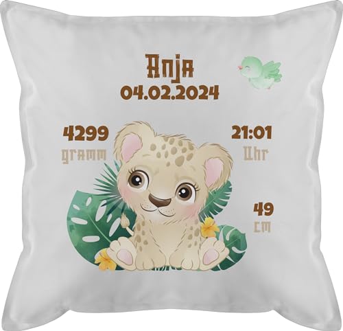 Kissen 50x50 - Zur Geburt - Geburtsgeschenk Löwin Datum Gewicht Uhrzeit Größe - 50 x 50 cm - Weiß - babykissen geburtskissen personalisierte Baby männerkissen für Neugeborene neugeboren von Geschenk mit Namen personalisiert by Shirtracer