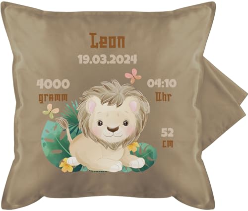 Kissenbezug - Zur Geburt - Geburtsgeschenk Löwe Datum Gewicht Uhrzeit Größe - 50 x 50 cm - Beige - geburts geschenke geburtskissen baby schwangerschaft verkünden kissenhülle babygeschenk von Geschenk mit Namen personalisiert by Shirtracer