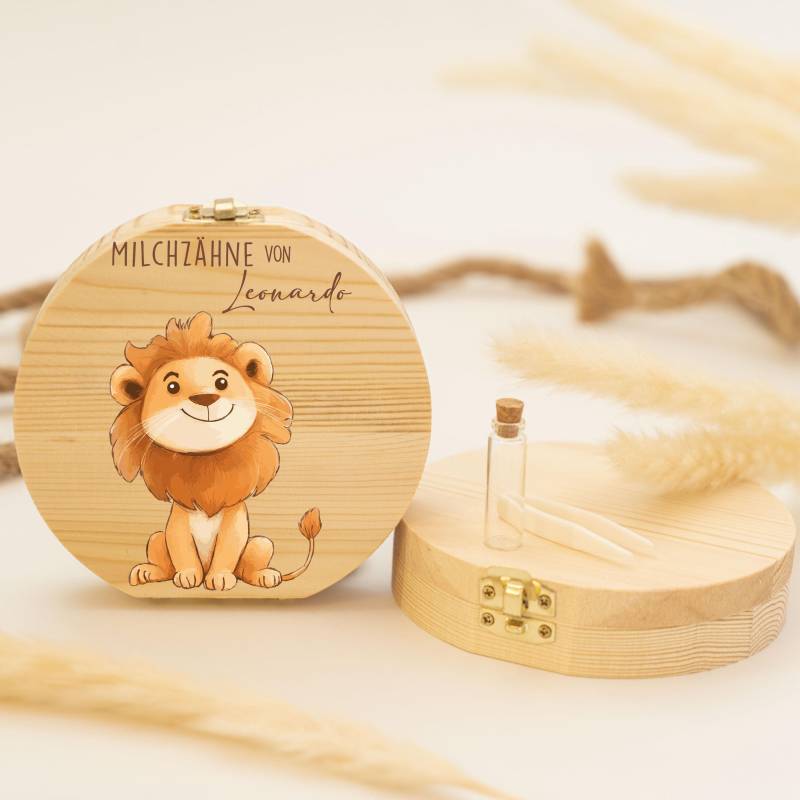 Personalisierte Zahndose Mit Löwenmotiv | Holz Erinnerungsbox Für Milchzähne Geschenk Zur Taufe & Geburt, Milchzähne, Zahnfee von GeschenkeFabrikShop