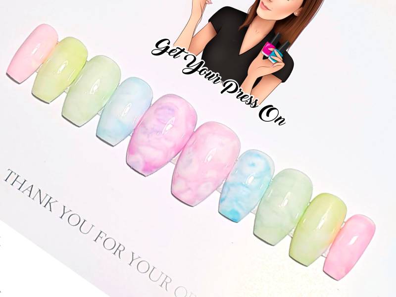 Pastell Marmor Wasserfarbe - Press-On Nägel Matte Oder Glänzende Oberfläche von GetYourPressOn