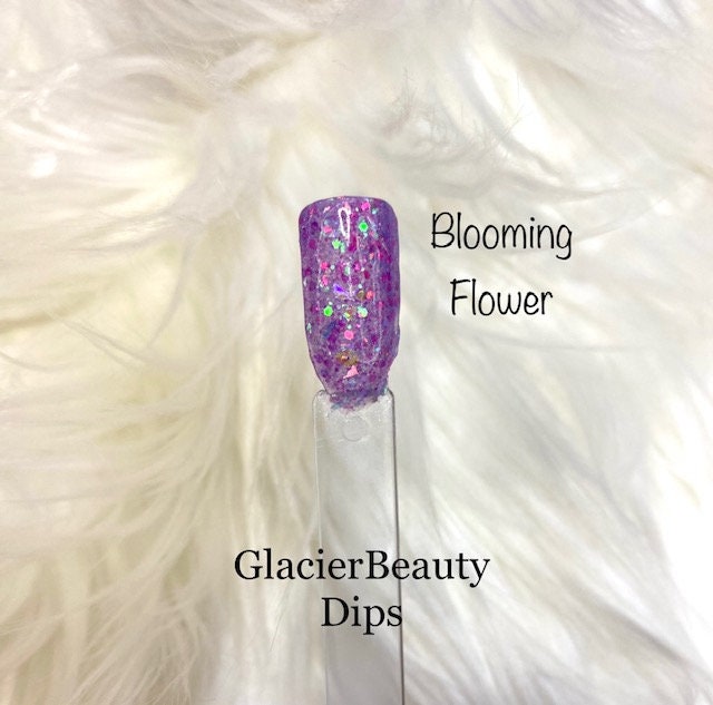 Blühende Blume Dip Powder/Acryl Nägel von GlacierBeautyNail