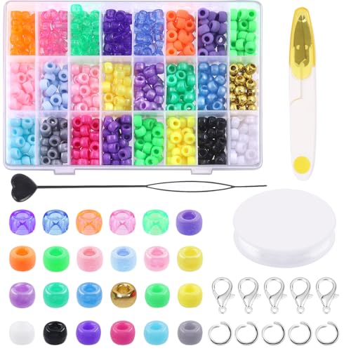 Glarks 833Pcs Pony Perlen Kit, 24-Farben Regenbogen Kunststoff Kandi Perlen mit Hummer Klaue Verschluss und offene Sprung Ringe, klare elastische Schnur, Bulk Regenbogen Haar Perlen für Handwerk von Glarks