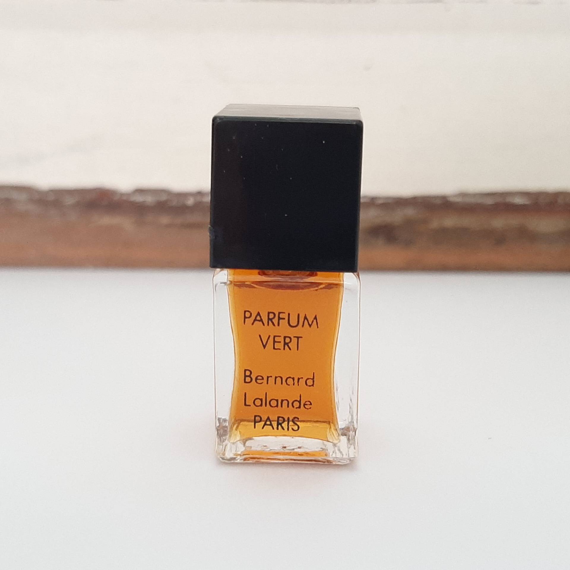 Vintage Bernard Lalande Parfüm Vert Eingestellter Duft Paris Parfümflasche Miniatur-Reisegröße von GlendasVintageMarket