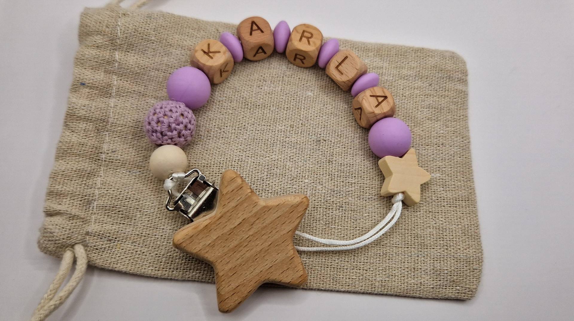 Schnullerkette Mit Namen Personalisiert Lila/Helllila| Baby | Geschenk Zur Geburt Holz Silikonperlen |Häkelperlen von GravurHandwerk