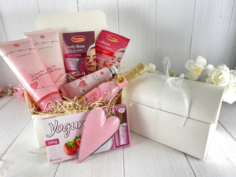 Muttertag Valentinstag Geburtstag Geschenkbox Beauty Weihnachten Freundin von HANSELSSHOP