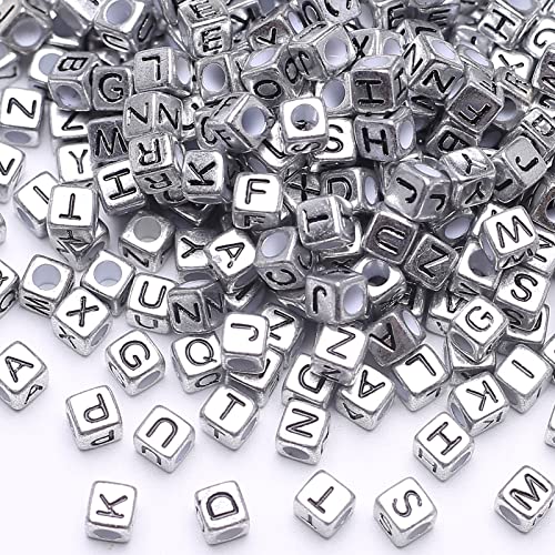 HERZWILD buchstabenperlen zum auffädeln ca.1000pcs 6x6mm buchstaben perlen viereckig bastelnperlen Buchstaben A-Z perlen für Schmuck Basteln (black-silver) von HERZWILD