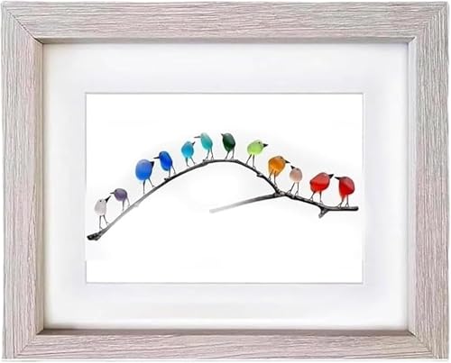 HOPASRISEE Regenbogenvögel aus Seeglas, Liebesbriefe an die Küste, Regenbogenvögel aus Seeglas auf einem Ast, Liebesbriefe an die Küste von Sheremart, Seeglasvögel (Grey, 12 Birds, Framed) von HOPASRISEE