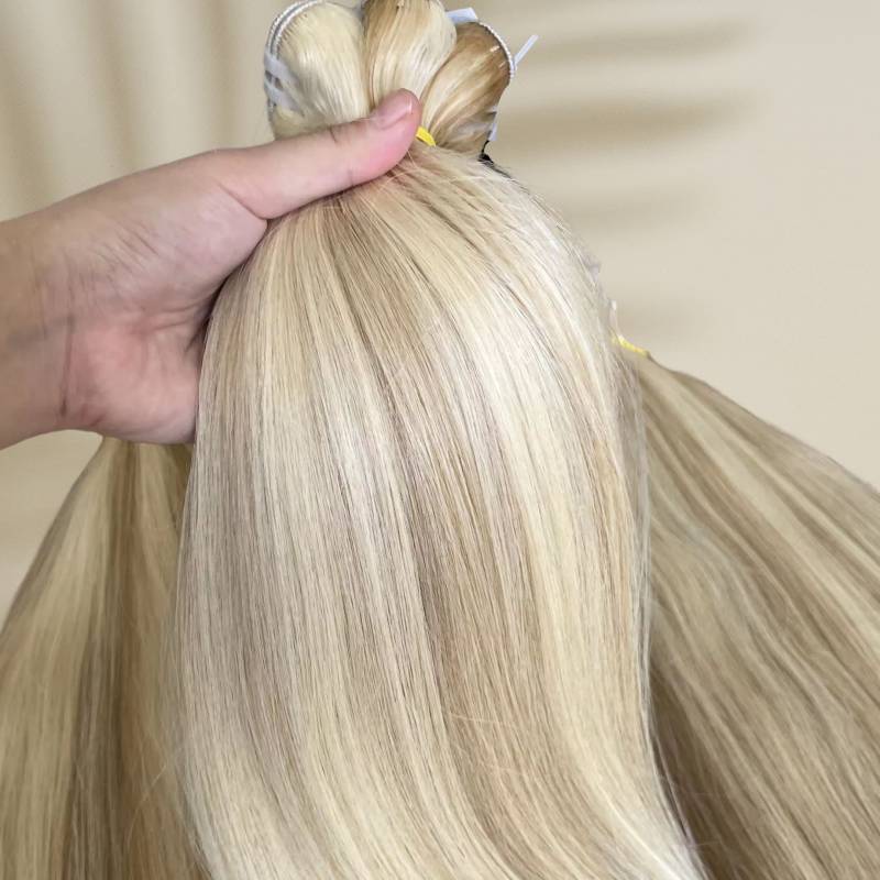 Haartressen Extensions Haarverlängerung Hellblond Gesträhnt Haar Weaving Aus 100% Premium Echthaar Glatt. Längen Erhältlich - 45cm Bis 65cm von Haarextensions