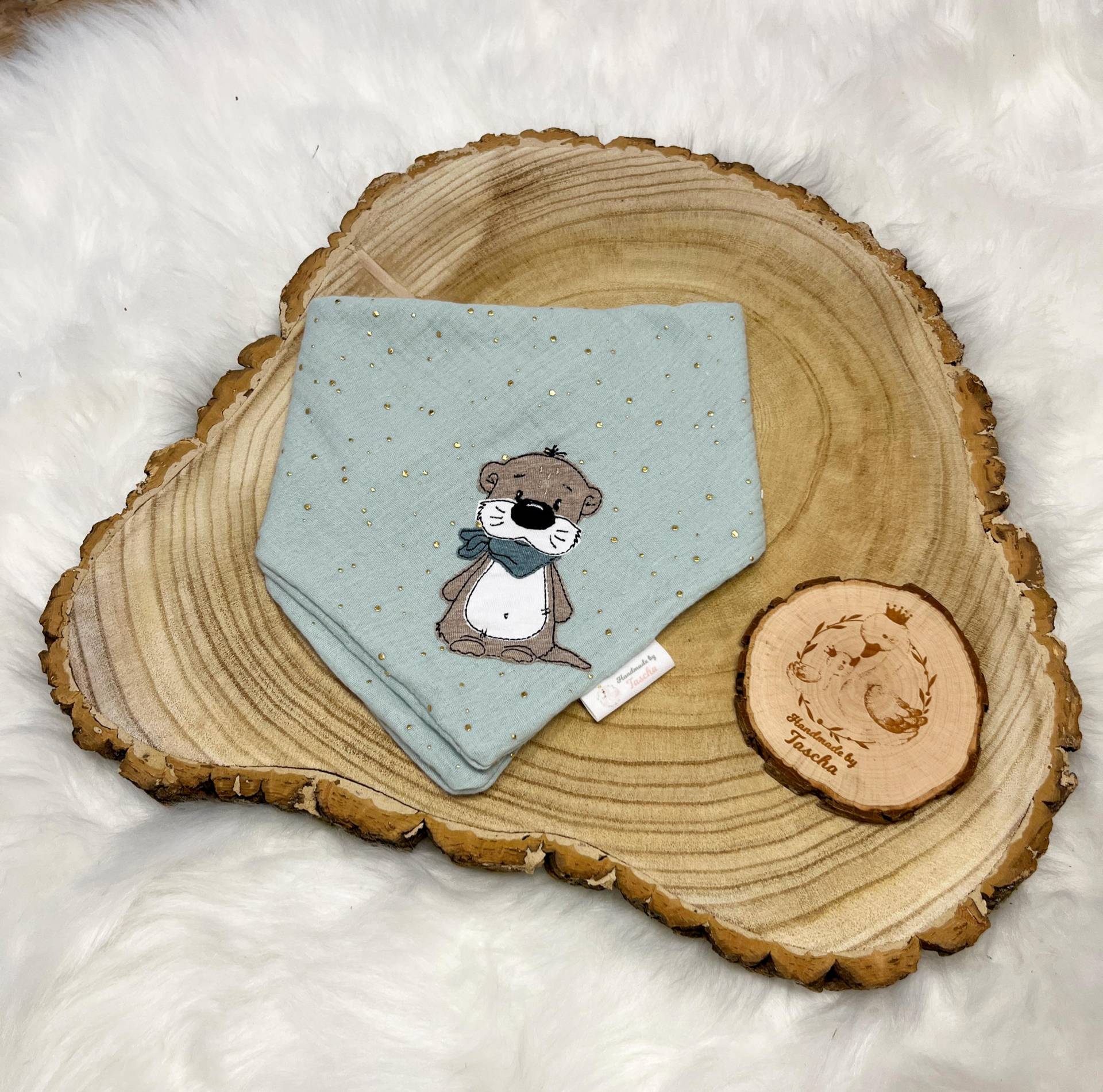 Halstuch Otter Ottfried | Mit Namen Geburt Taufe Personalisiert Mädchen Junge Geschenk Musselin von HandmadebyTaschaaa