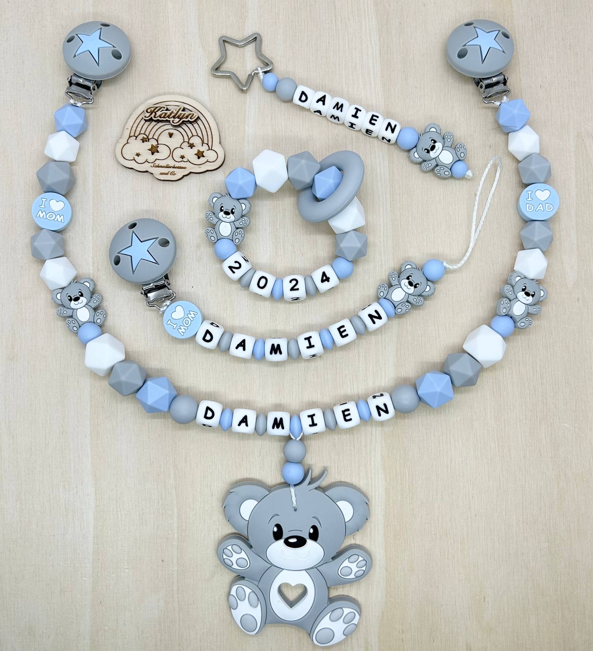 Babygeschenk Schnullerkette Mit Name , Kinderwagenkette, Schlüsselanhänger Und Greifling Aus Silikon Perlen Bär + Ring Adaptor Gratis von Handmadekatlyn