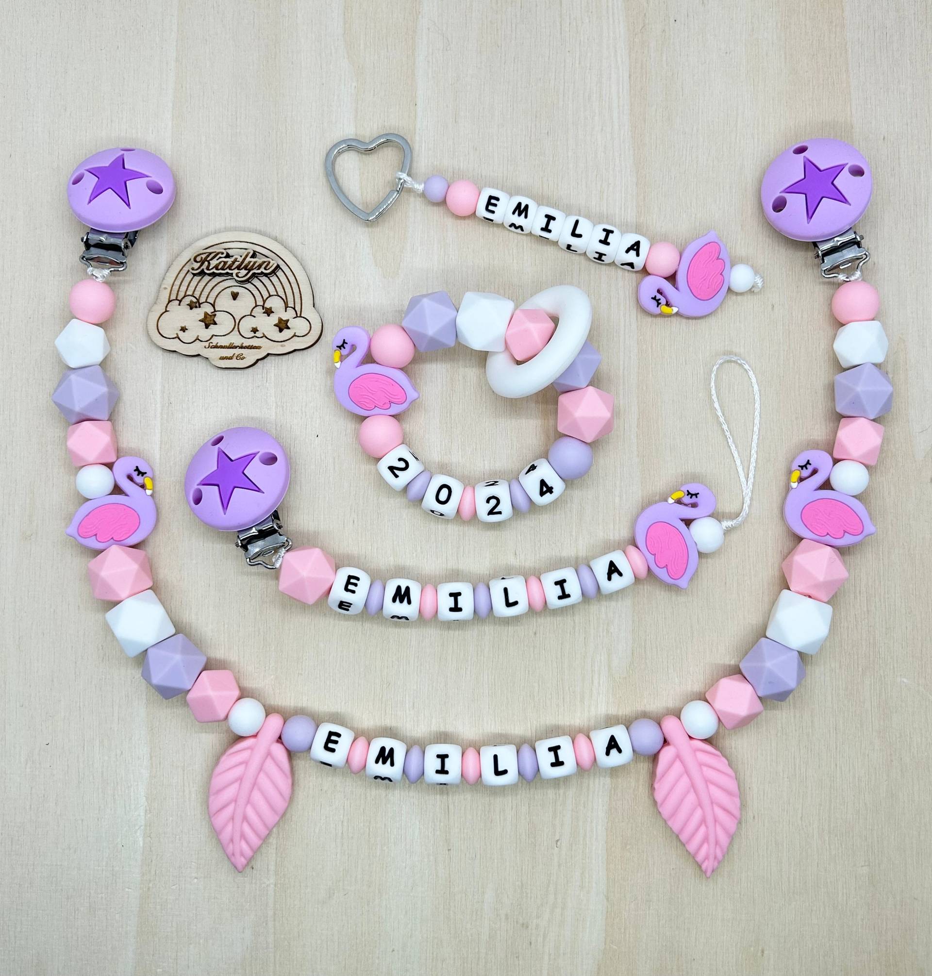 Babygeschenk Schnullerkette Mit Name , Kinderwagenkette, Schlüsselanhänger Und Greifling Aus Silikon Perlen Flamingo + Ring Adaptor Gratis von Handmadekatlyn