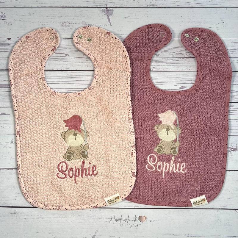 Bio Lätzchen Mit Süßem Teddy Und Namen Bestickt I Personalisiertes Babylätzchen Spucktuch Druckknopf Babygeschenk von HandmadelovebyTanja