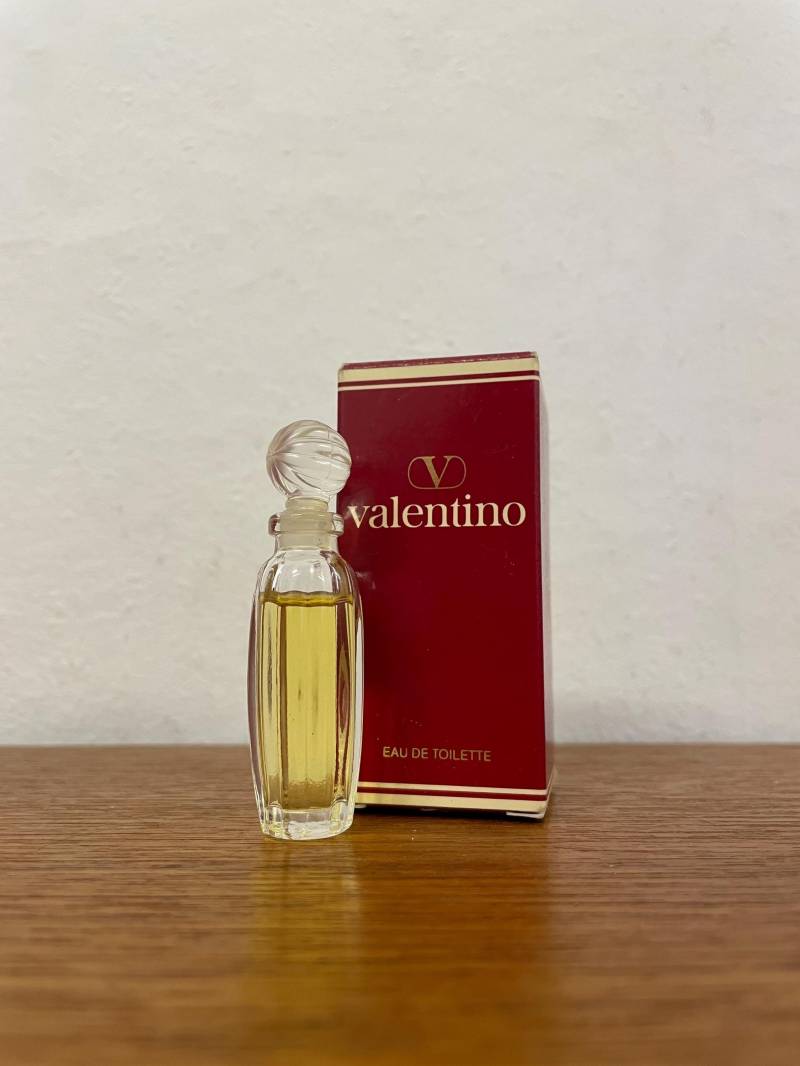 Mini Vintage 1985 Valentino Parfum Eau De Toilette Miniatur Flakon Mit Ovp Duft von HannoverVintagestore