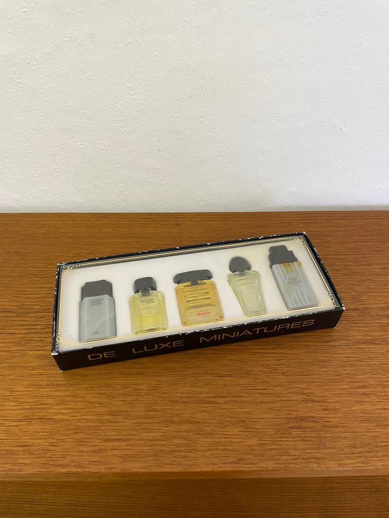 Mini Vintage Parfum Set „De Luxe Miniatures" 5 Düfte Mit Ovp Versace von HannoverVintagestore