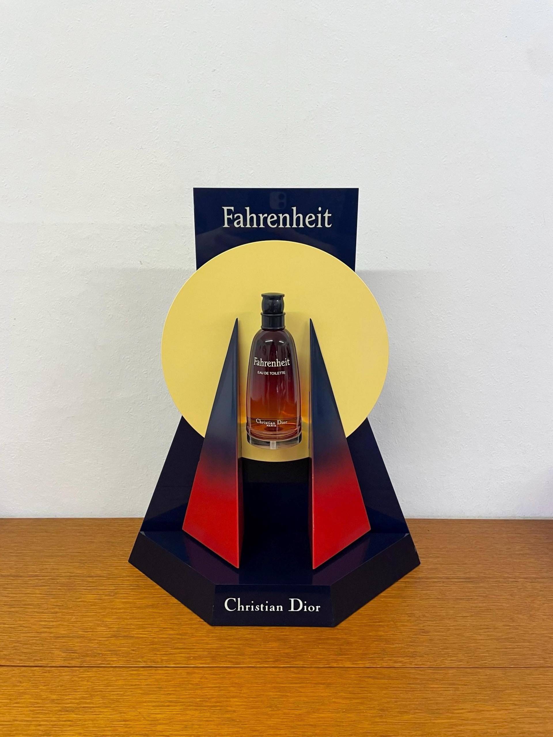 Vintage Christian Dior Fahrenheit Parfum Display/Aufsteller Eau De Toilette Flakon Und Kunststoff Werbe-Display von HannoverVintagestore